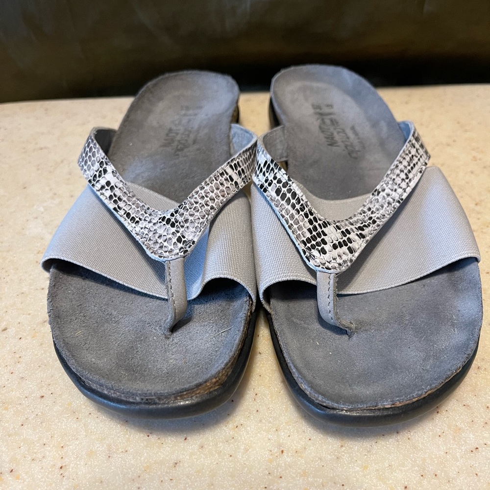 NAOT Gray And Snake Thongs Slides Sandals Women Size 6 Or 37 Preowned USED.